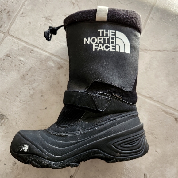 The North Face Kids' Alpenglow Extreme III Winter Boots - Black/White US 5 - Picture 3 of 4